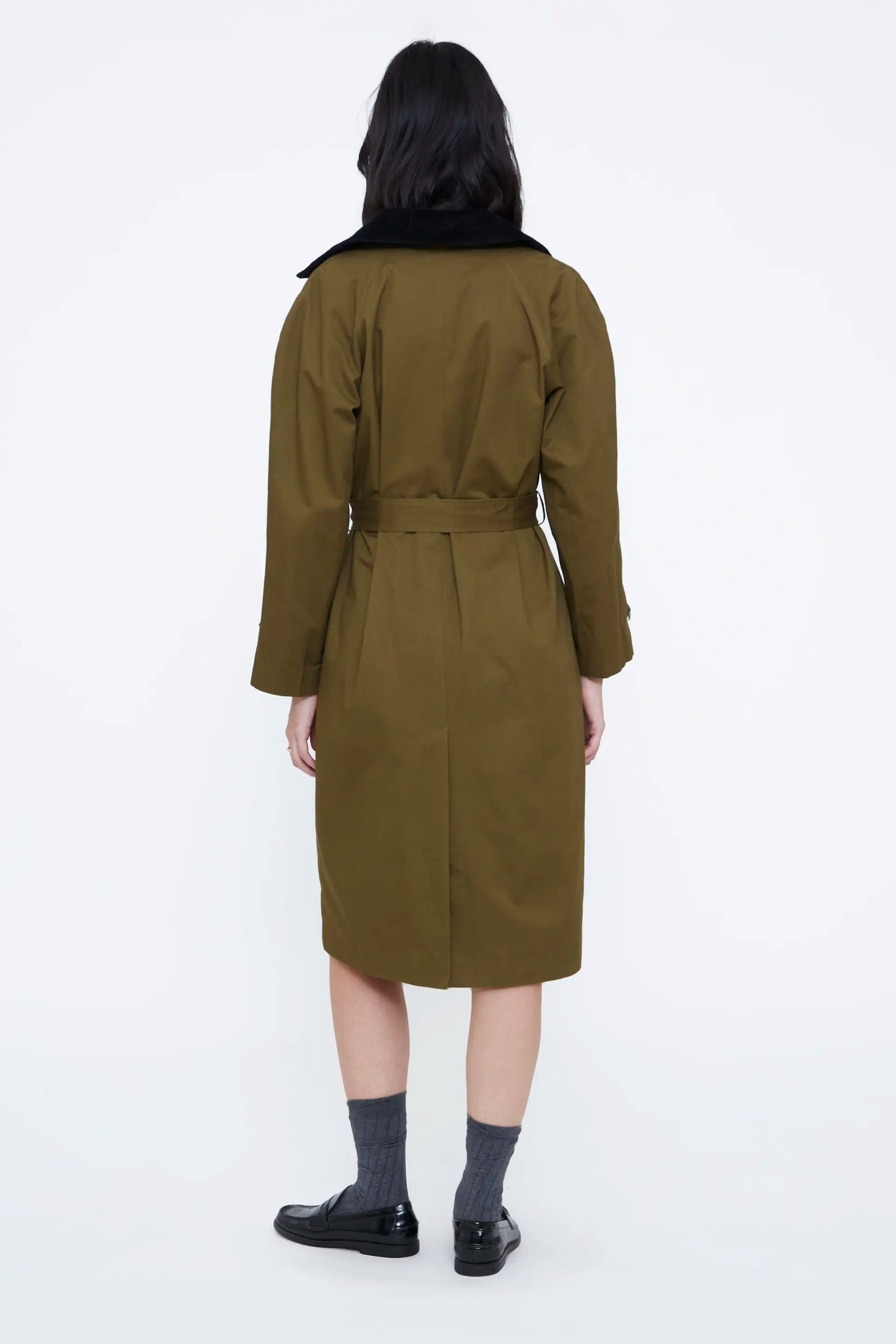 Gabardina verde oliva