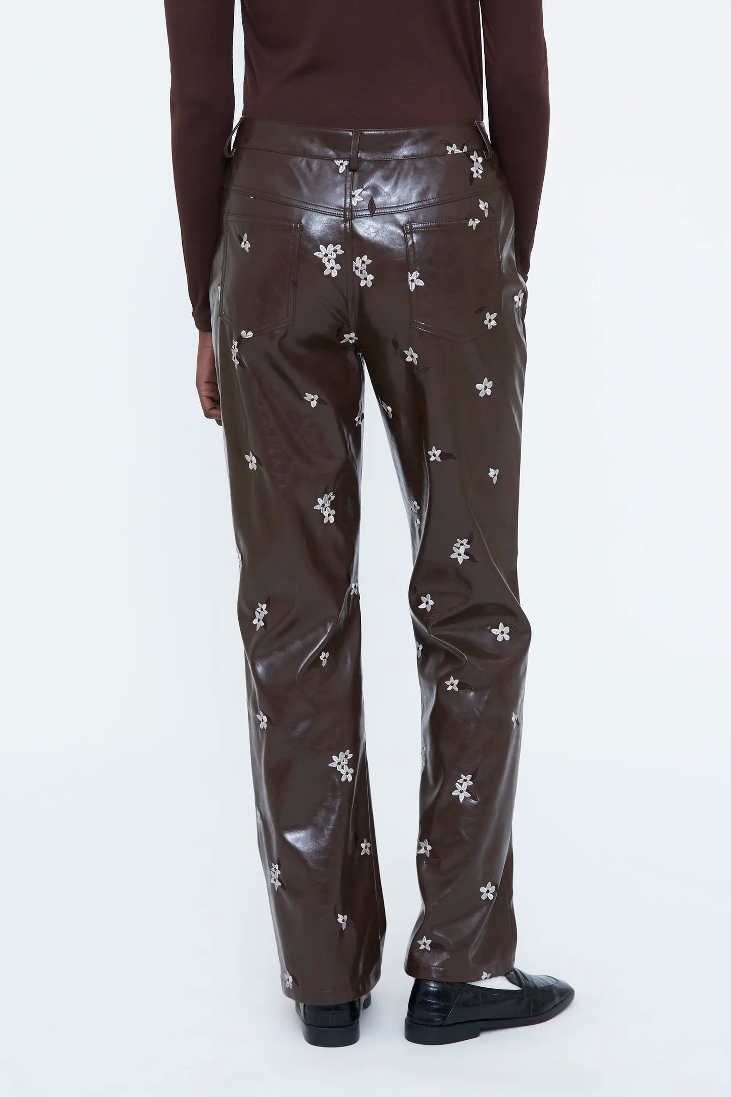 Pantalón piel sintética con estampado Almond Flower