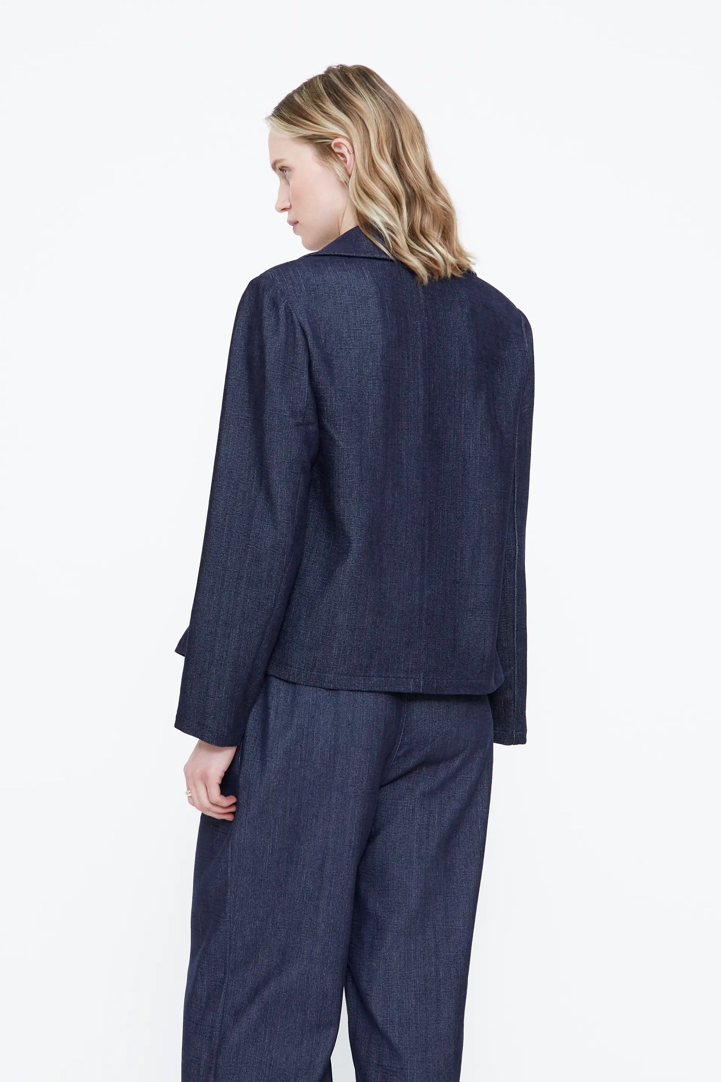 Blazer azul marino dos botones
