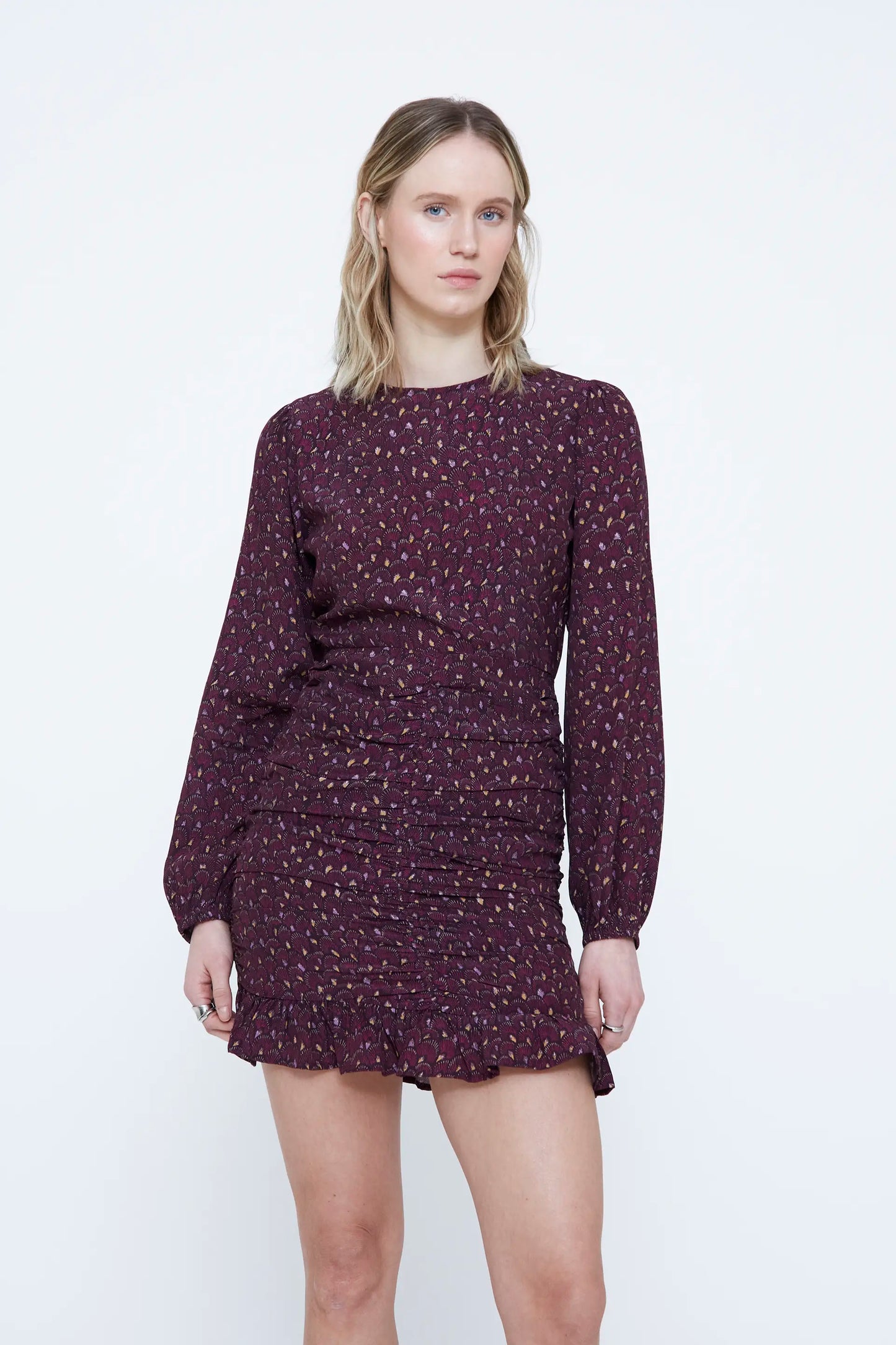 Vestido corto con estampado Piuma