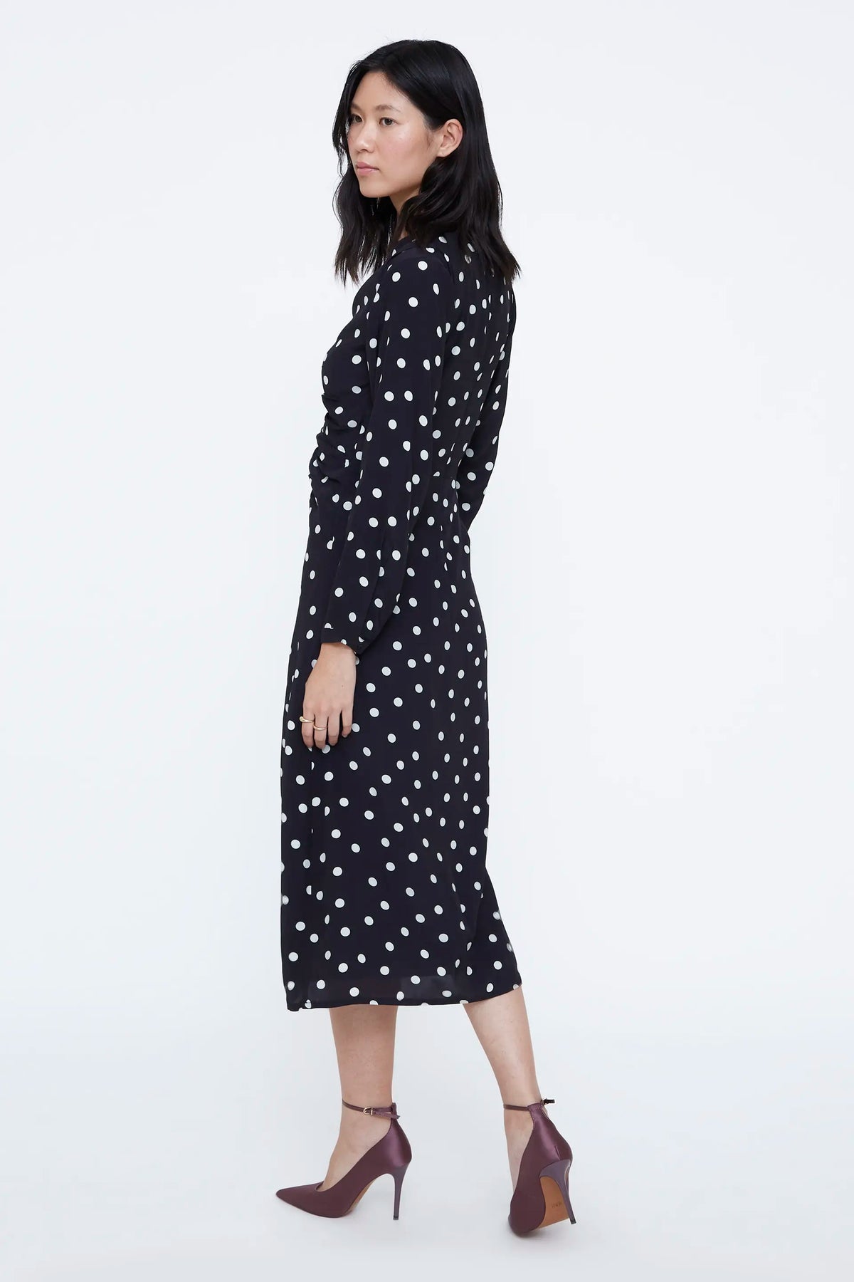 Vestido midi con estampado de puntos grande blanco y negro